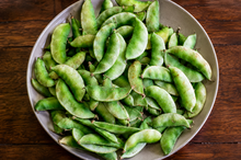 Load image into Gallery viewer, Green Mochai Seeds – Indian Hyacinth Bean
